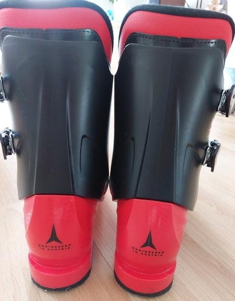 Dětské přezkáče, sjezdové boty na lyže, atomic 23, atomic,23