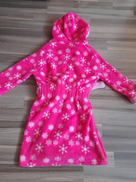 Župánek pro holčičku, 122