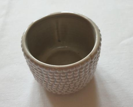 Keramický květináč,