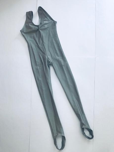 St3/ leginy elastické stříbrné - v.cca 4/5 let, 110