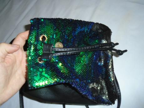 Batoh batůžek flitry přetáčivé,