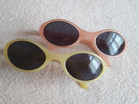 Dvoje dětské sluneční brýle, vel.2-4roky,
