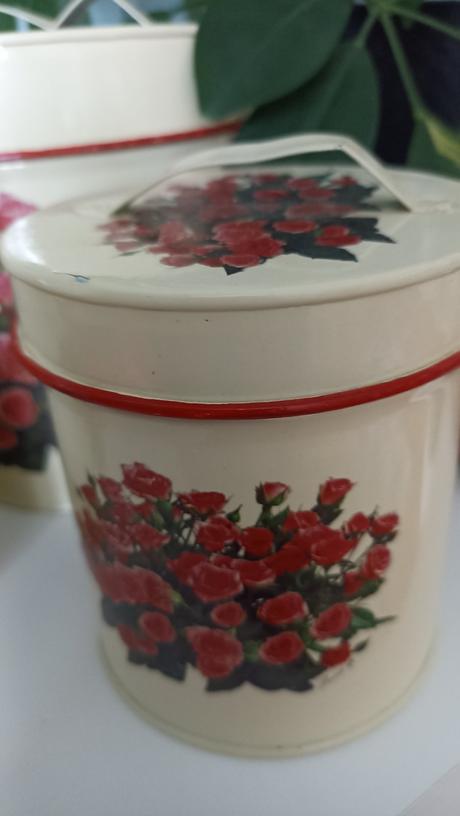 Ozdobné vintage dózy, 