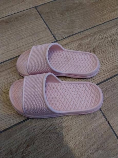 Dívčí pantofle., lupilu,28