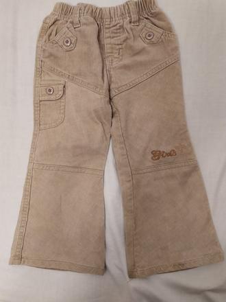 Béžové manšestráky, 104