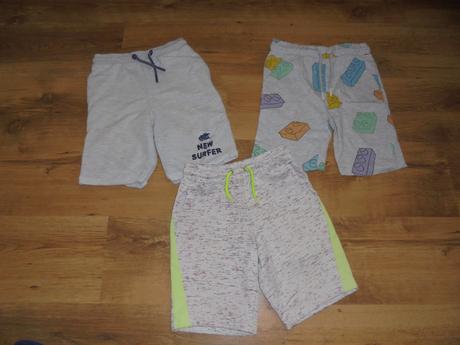 Kraťasy, vel. 128, 128