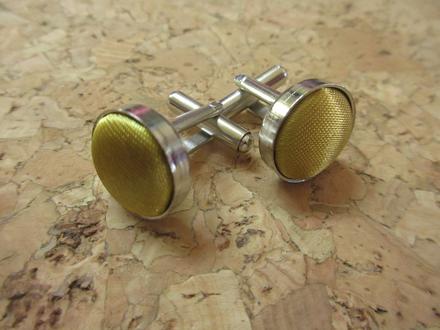 E247    manžetové knoflíčky, 