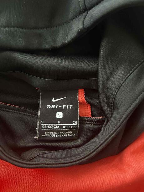 Prodám mikinu nike vel. 128-137, nike,128