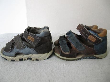 2x sandálky celokožené, zn. fare (dvojčata), 24