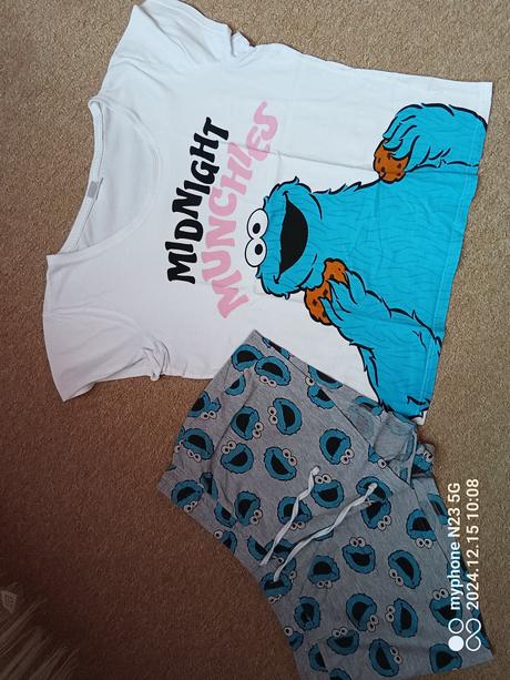 Pyžamo zn."sesame street" vel."l", l
