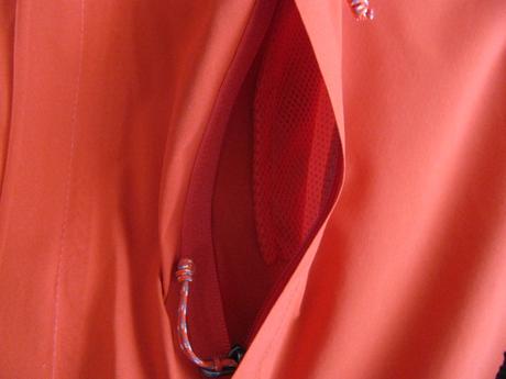 Dámská každodenní nepromokavá větrovka s kapucí, l