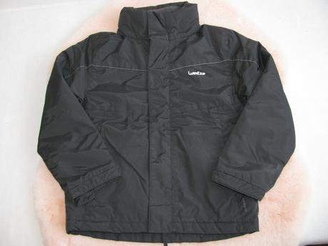 Zimní černá bunda s kapuci v límci, wedze,134