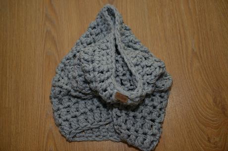 Pletený nákrčník, m