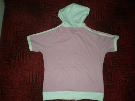 Růžové triko s bílou kapucí, 158
