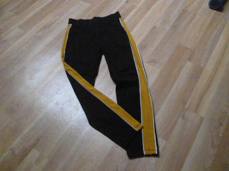 Legíny s pruhem 9 l, 134