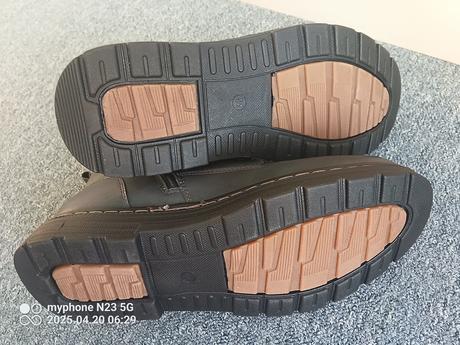 Boty zimní zn."cabin" vel "44", 44