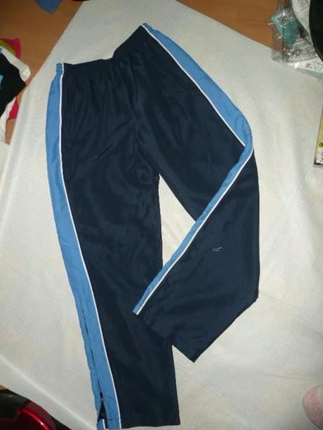 Sportovní kalhoty tepláky vel 140/146 10/11l, 140