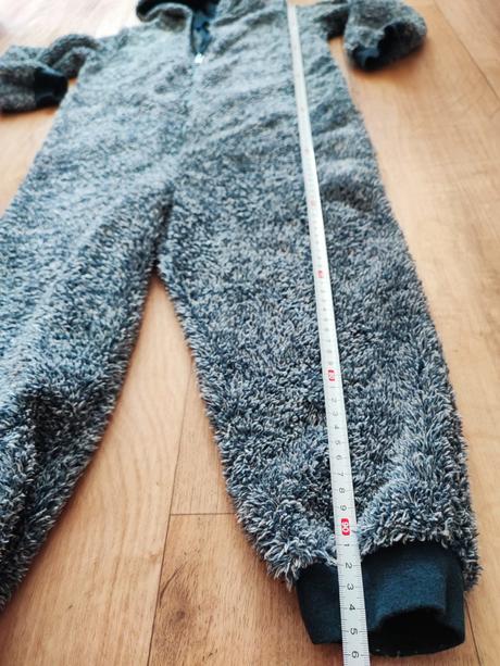 Chlupatý overal (medvěd), lupilu,116