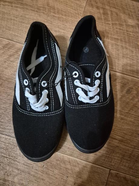 Plátěnky vel. 35 (22 cm), 35