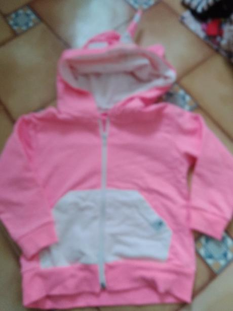 Mikina s jednorožcem, 104