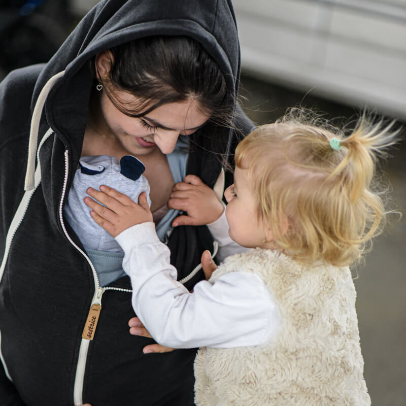 Pláč při nošení