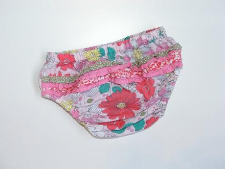 J483 květované kalhotky na plínku vel. 62, miniclub,62