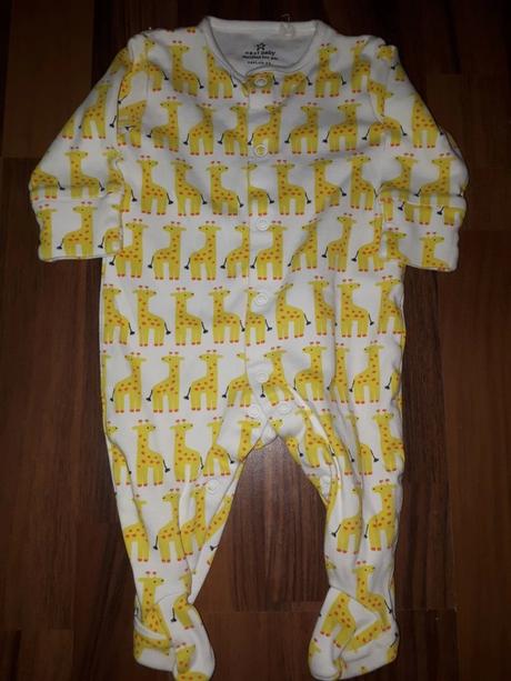 Bílý overal se zvířátky vel 62 next, next,62