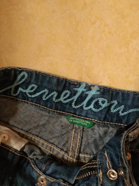 Značkové kraťasy vel.122, benetton,122