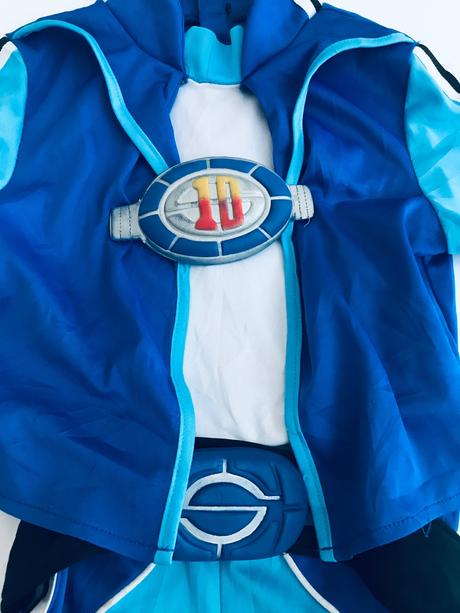 K4/ kostým lazy town - v.cca 3-4 roky,