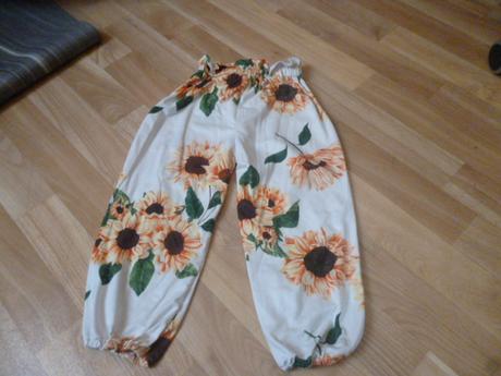 Kytkaté kalhoty vel. 4-5, 110