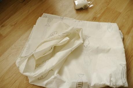 Bily zaves do vany s 8 hacky,