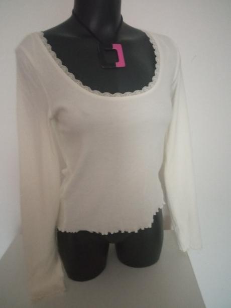 Dámská trika velikost m, m