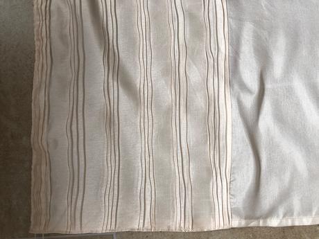 Cremove zavesy dekorace leskle, 