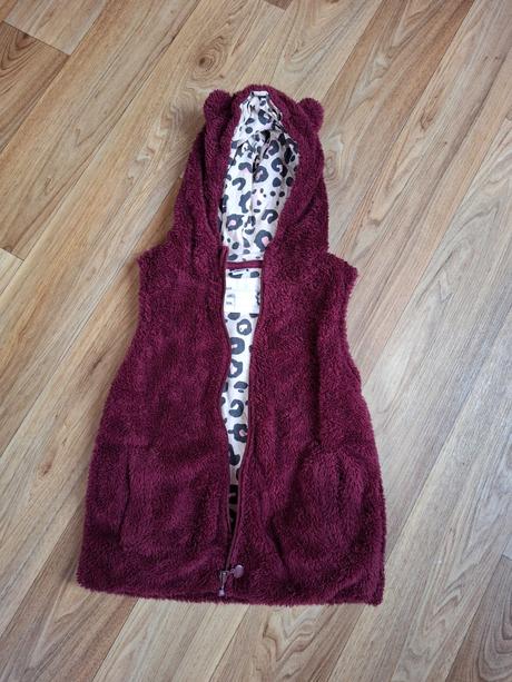 Chlupatková vesta s kapucí, dopodopo,122