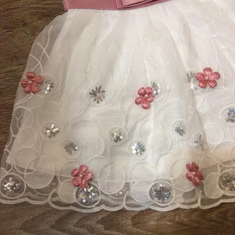 Slavnostní šaty zdobené našitými květinkami, pretty girl,80