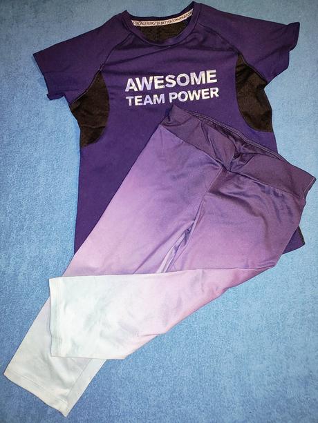 Dívčí sportovní set vel. 140, 140