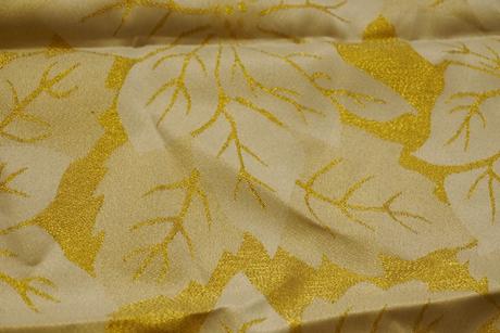 Oboustrana decka , ubrus na stul 85/85cm zlata,