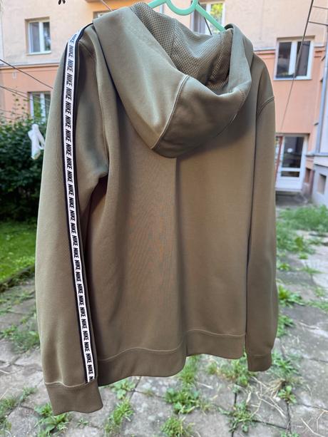 Mikča, nike,158