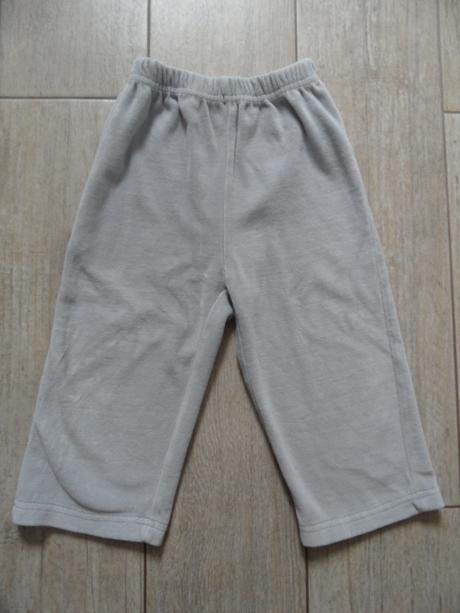 Samítkové tepláčky, 86