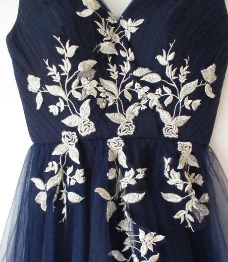 Dámské společenské šaty chi chi london s 36, 36 / s