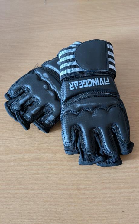 Ka625 boxerské rukavice mma, kickbox vel. m,