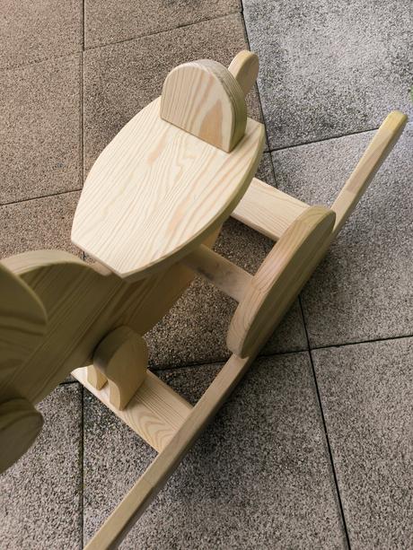 Houpací zajíc dřevěný, 