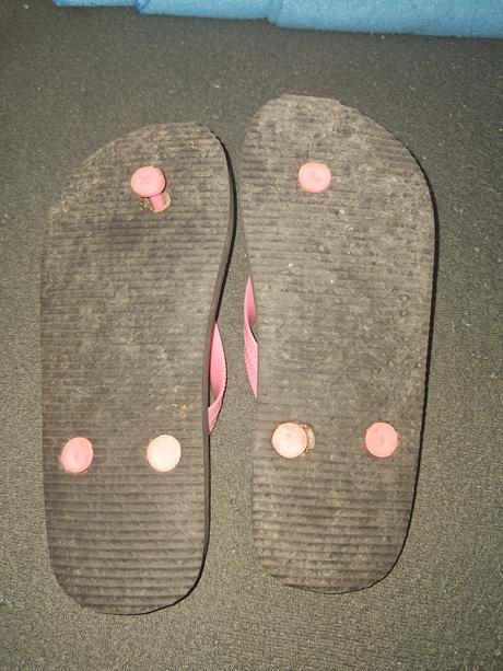 Dívčí žabky, vel. ani značka neuvedeno, 33