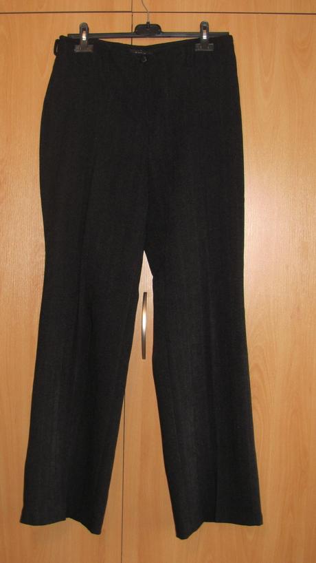 Tmavé zimní společenské kalhoty, 42