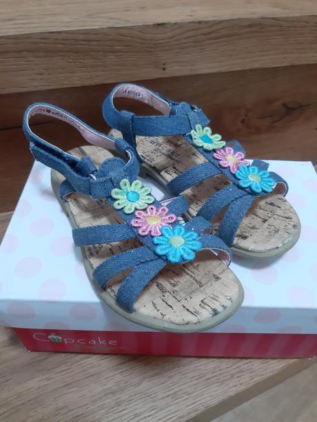 Top stav sandálky pro holčičku, 26