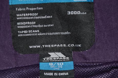 134/140 nepromokavá celoroční bunda trespass, 140