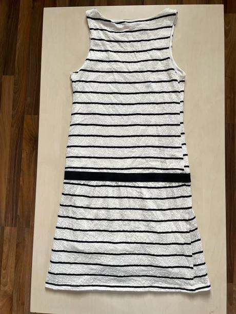 Nové krajkové šaty s černými pruhy, vel xs/s, prom, s / xs