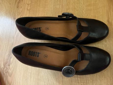 Boty na podpadku roots, 38