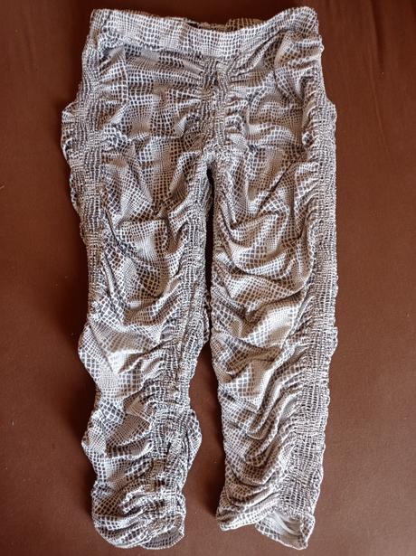 Třičtvrťáky, 146