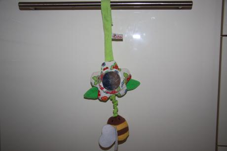 Včelka na zavěšení zn.latitude enfant , 